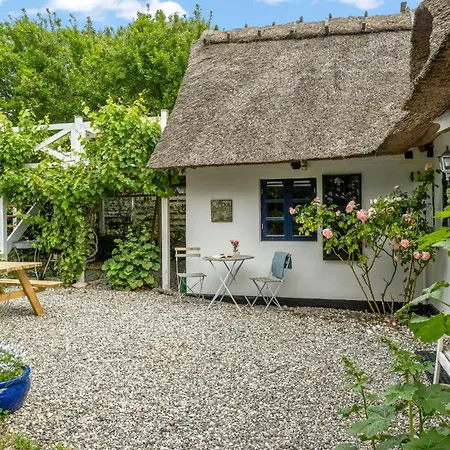 1 Bedroom In *